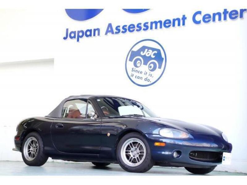 ROADSTER-0