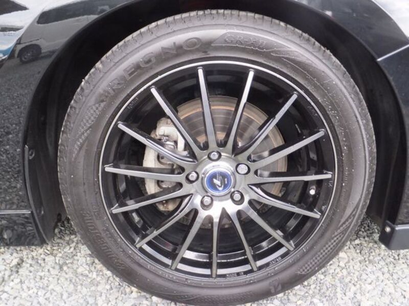 LEGACY B4