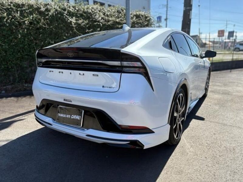 PRIUS PHV