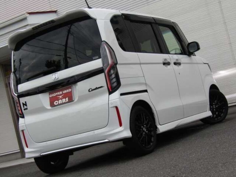 N BOX CUSTOM