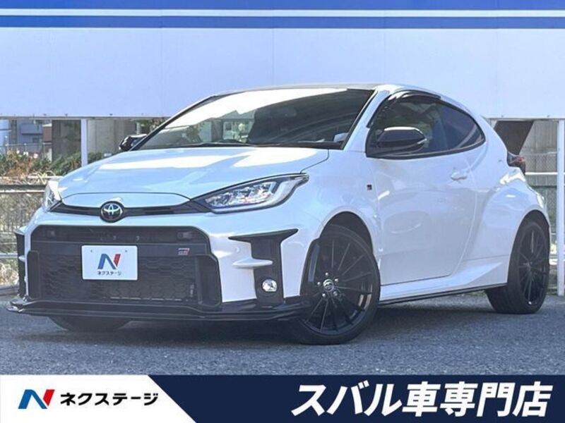 GR YARIS-0