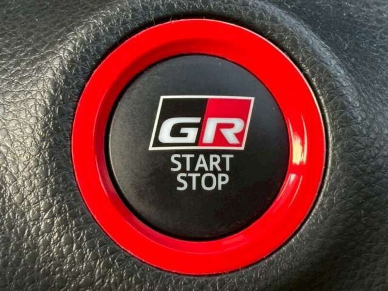 GR YARIS