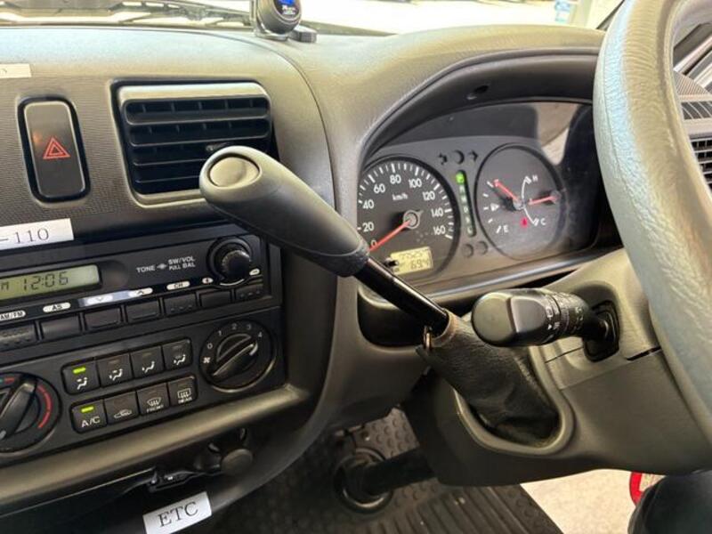 BONGO VAN