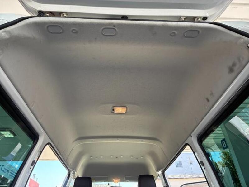 BONGO VAN