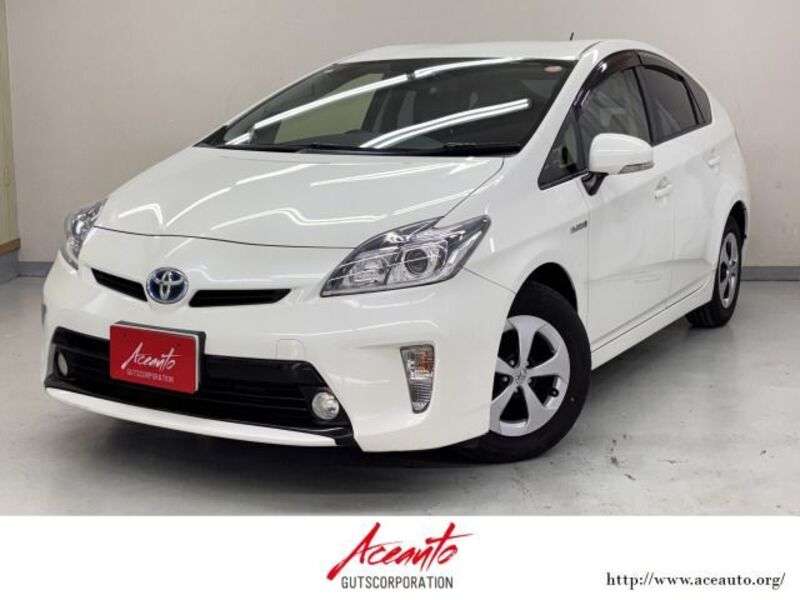 TOYOTA PRIUS