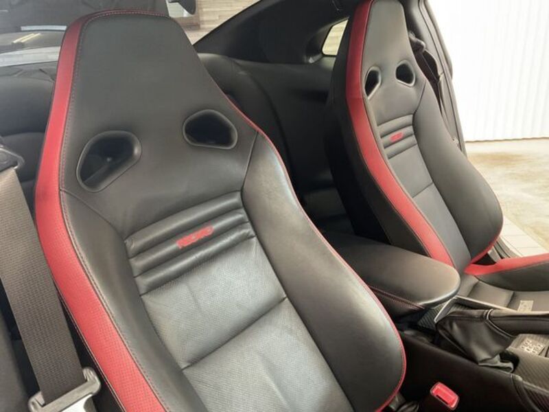 GT-R