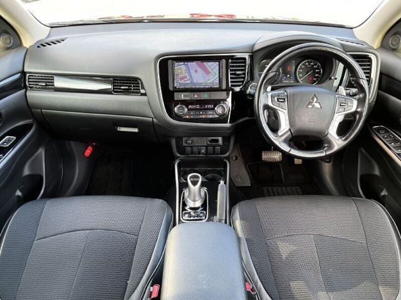 OUTLANDER PHEV