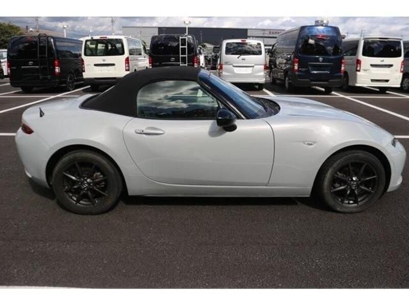 ROADSTER