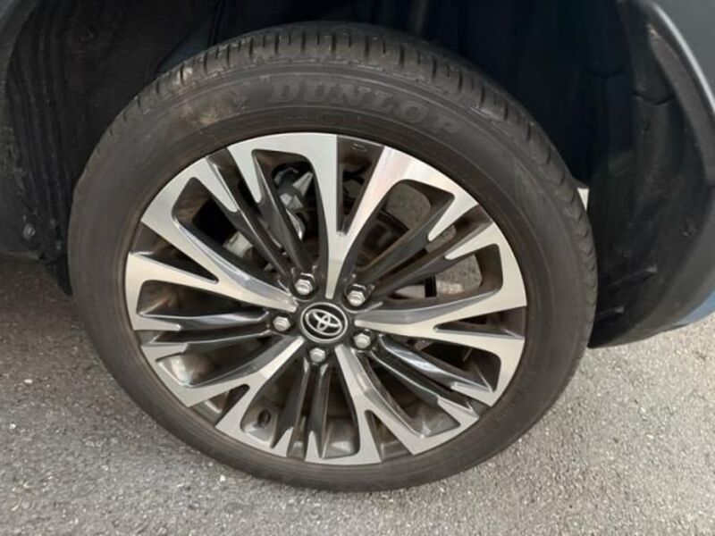 YARIS CROSS