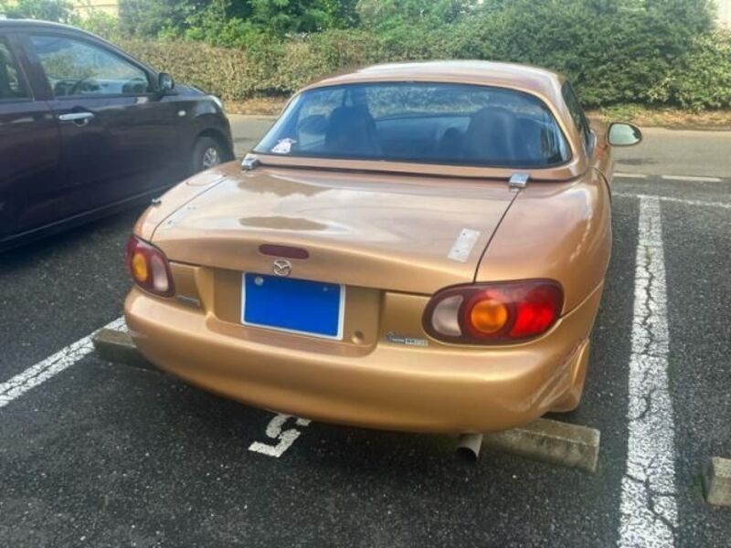 ROADSTER
