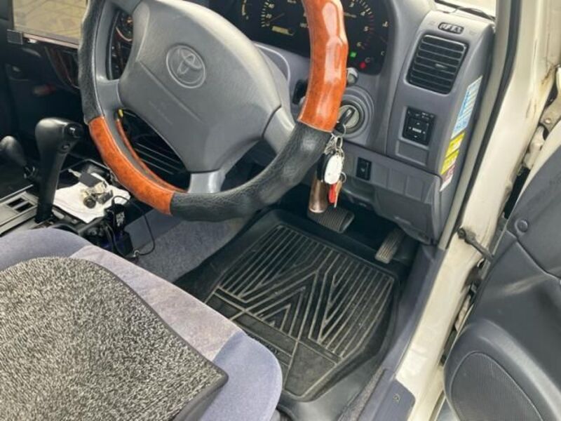 LAND CRUISER PRADO