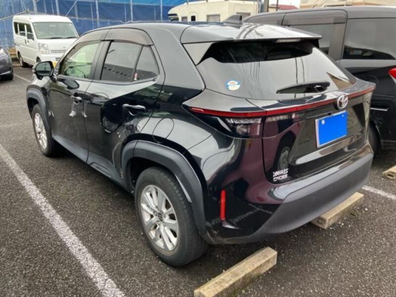 YARIS CROSS