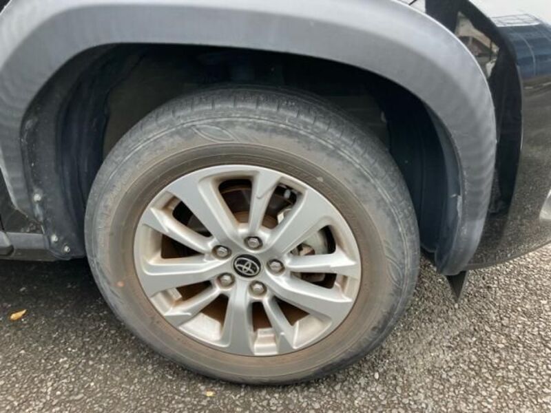 YARIS CROSS