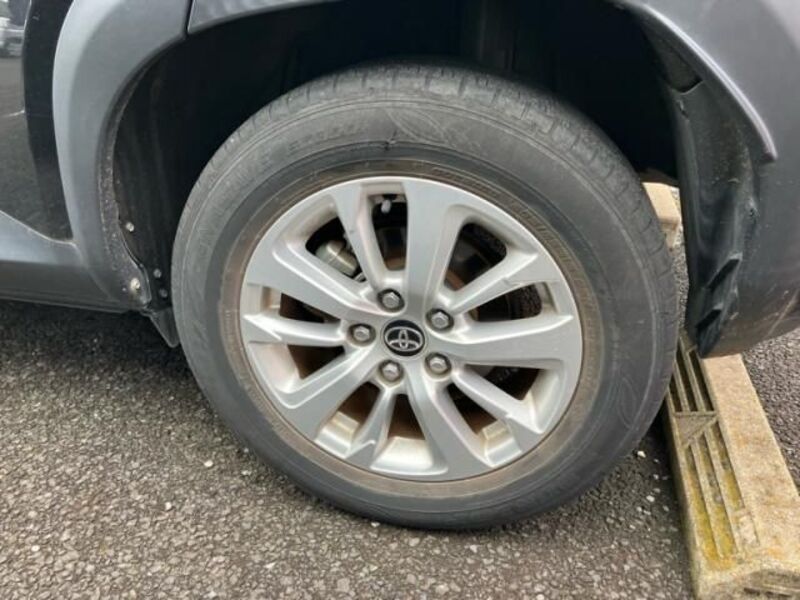 YARIS CROSS