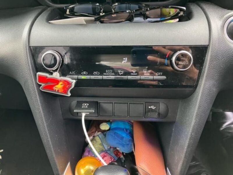 YARIS CROSS