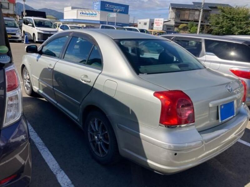 AVENSIS