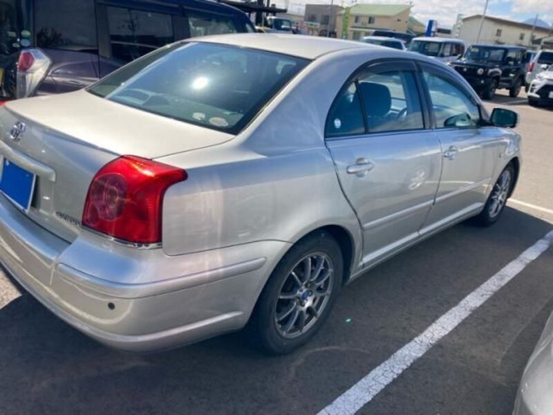 AVENSIS