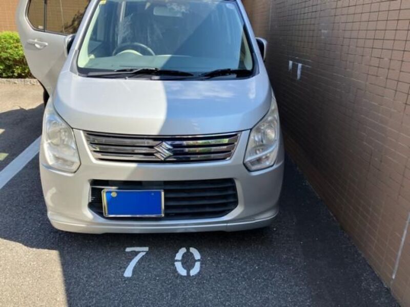 WAGON R