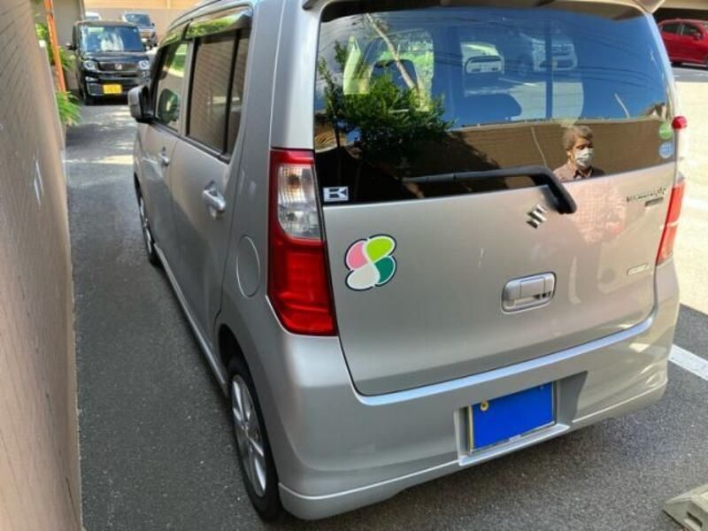 WAGON R