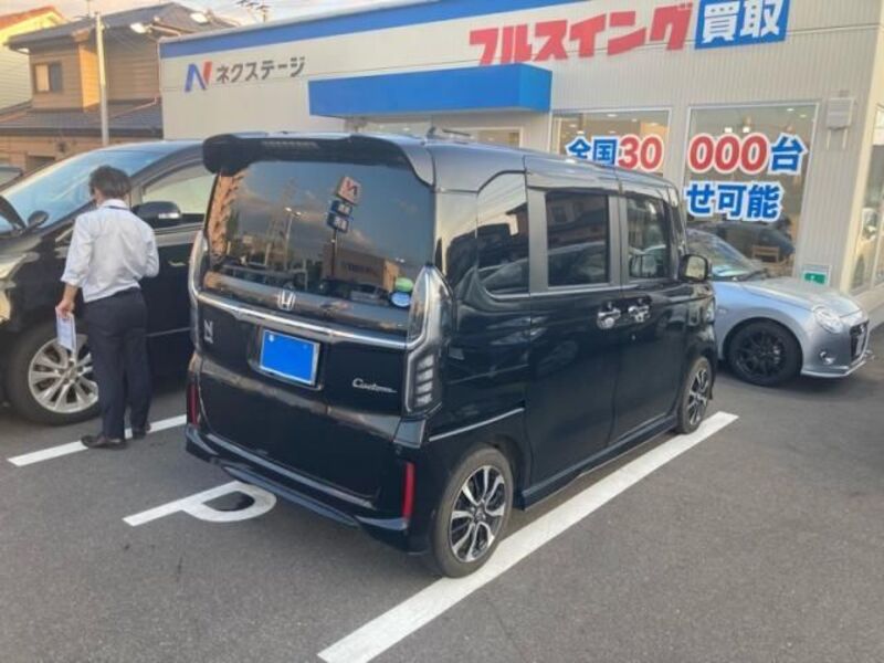 N BOX CUSTOM