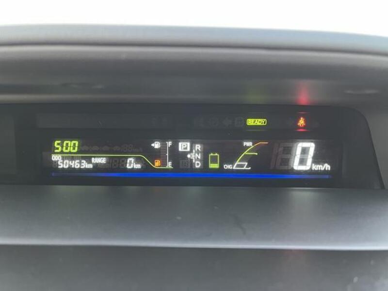 PRIUS ALPHA