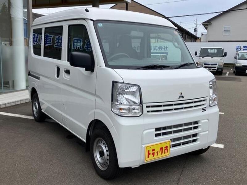 MINICAB VAN