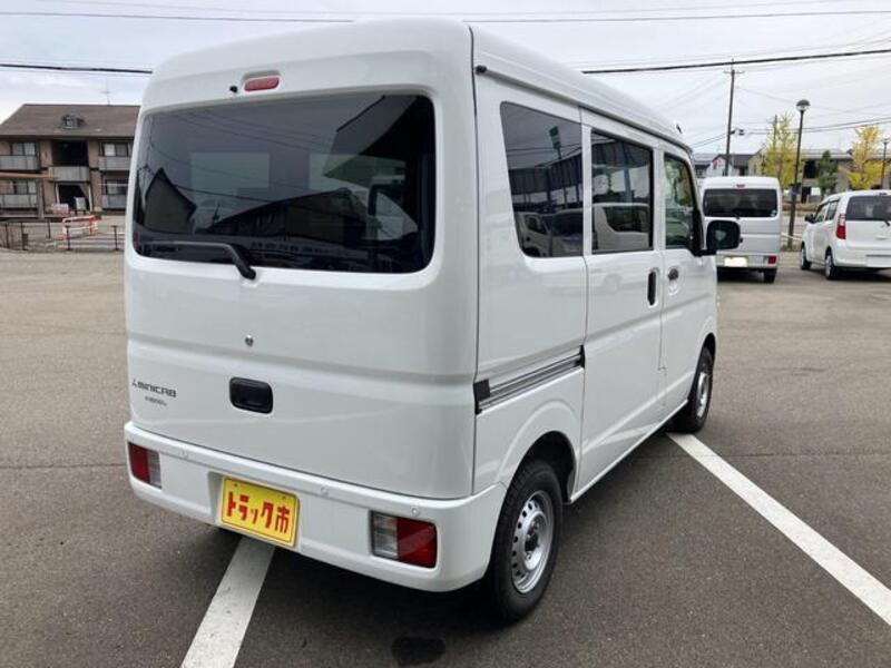 MINICAB VAN