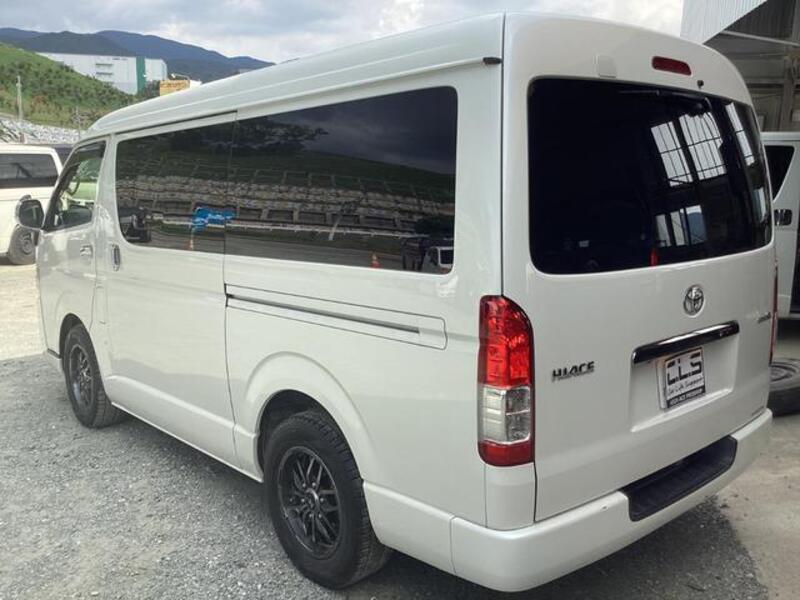 HIACE VAN