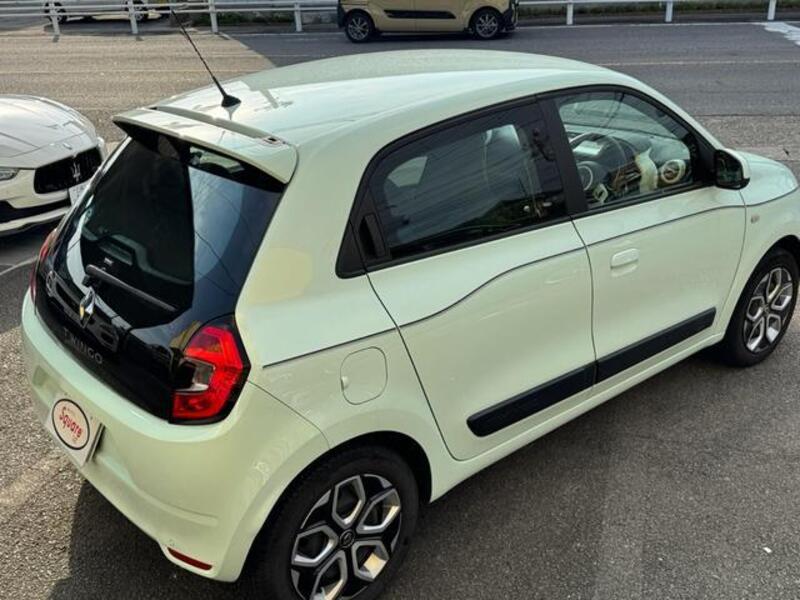 TWINGO