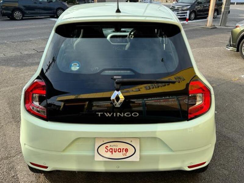 TWINGO