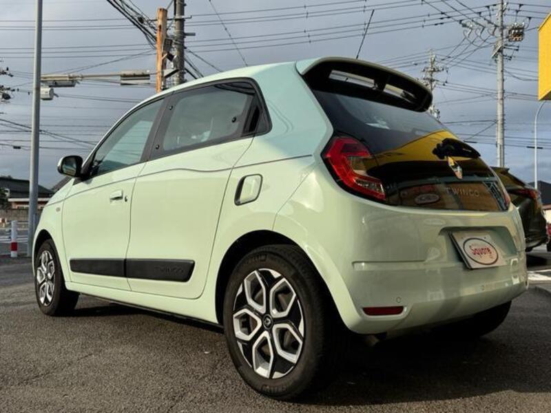 TWINGO