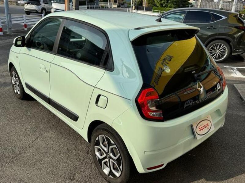 TWINGO