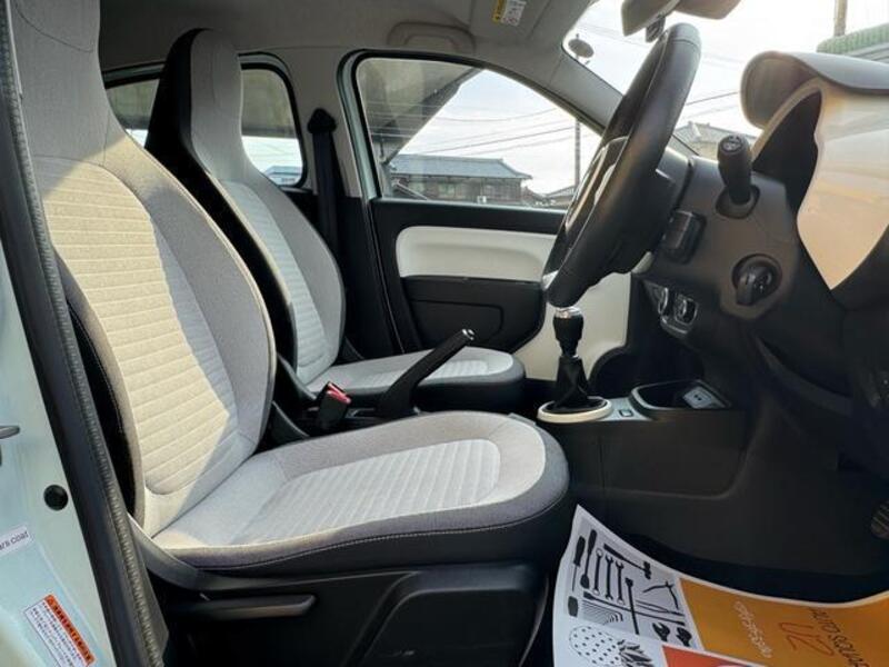 TWINGO