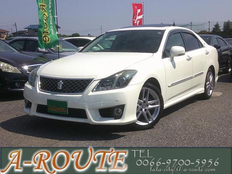 TOYOTA CROWN