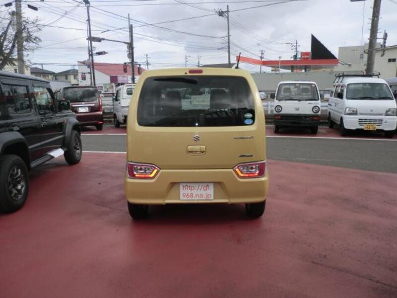 WAGON R