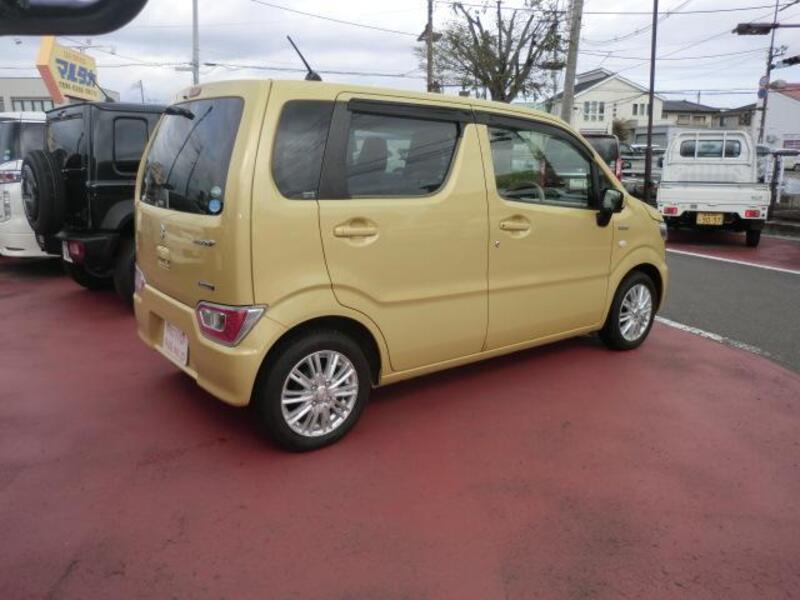WAGON R
