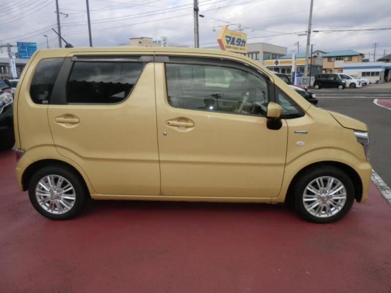WAGON R