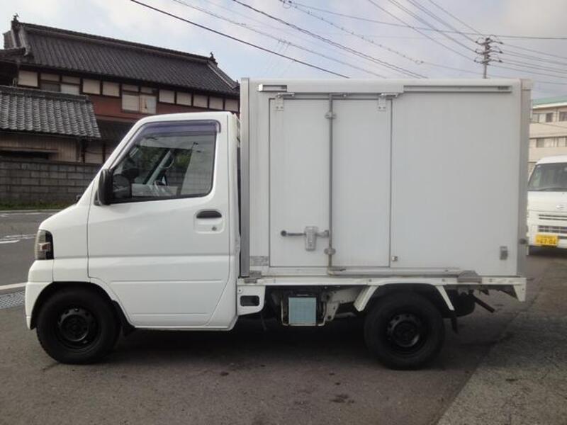 MINICAB TRUCK