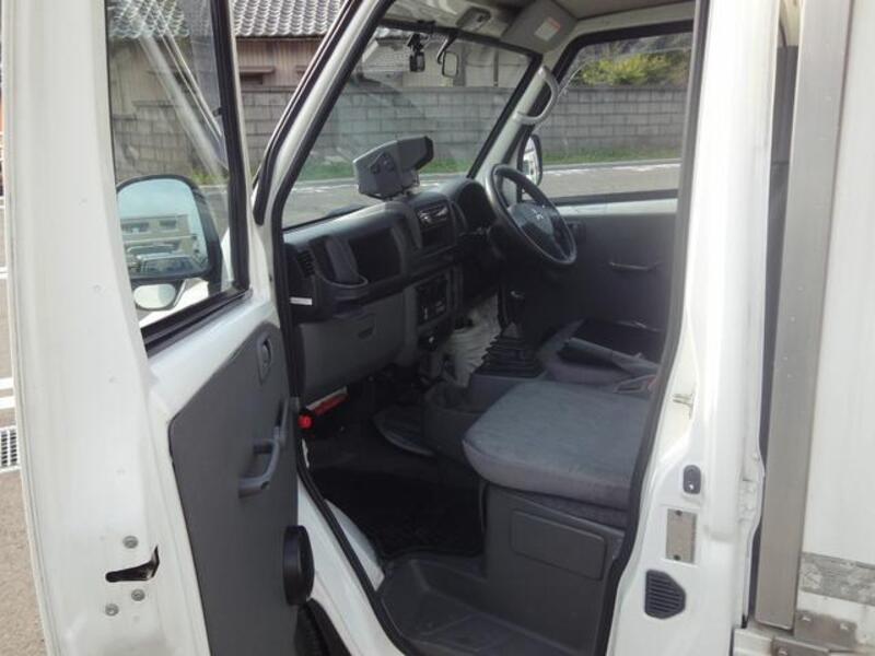 MINICAB TRUCK
