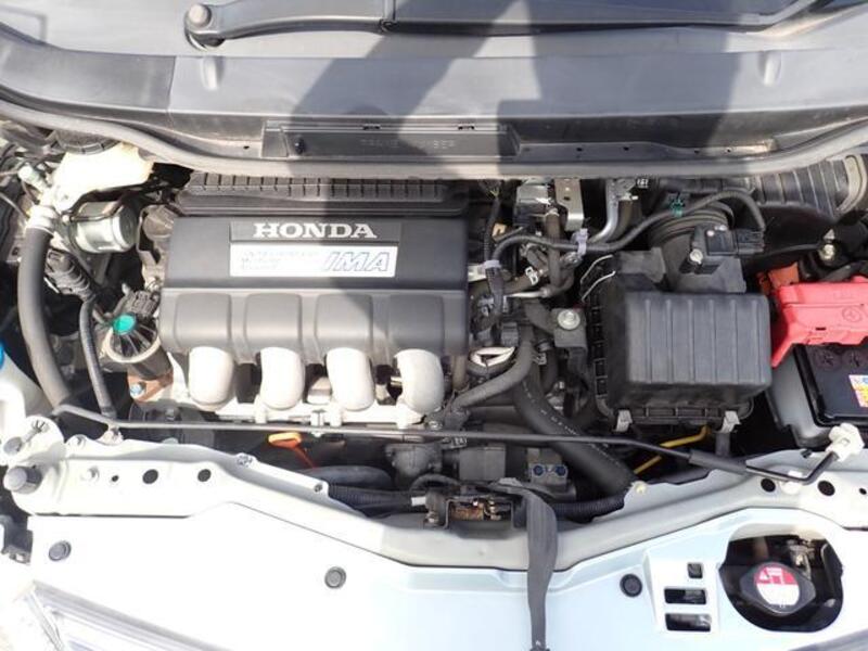 FIT HYBRID