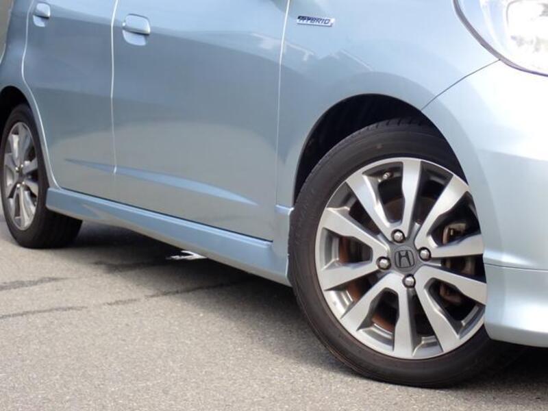 FIT HYBRID