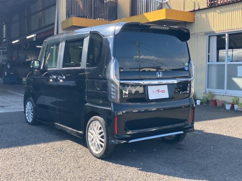 N BOX CUSTOM
