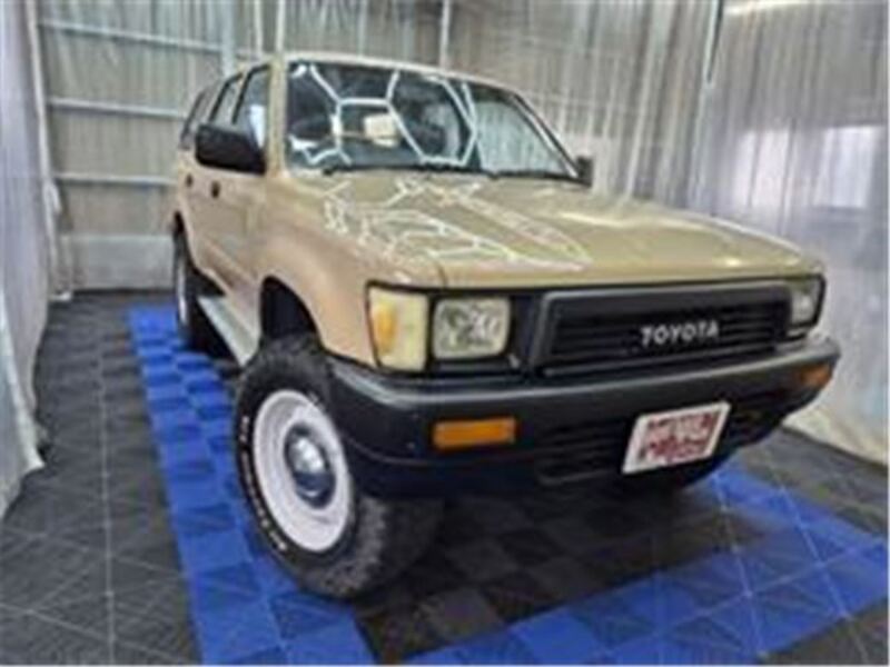 TOYOTA HILUX SURF