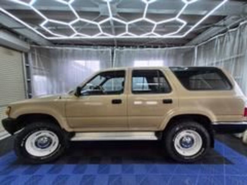 HILUX SURF
