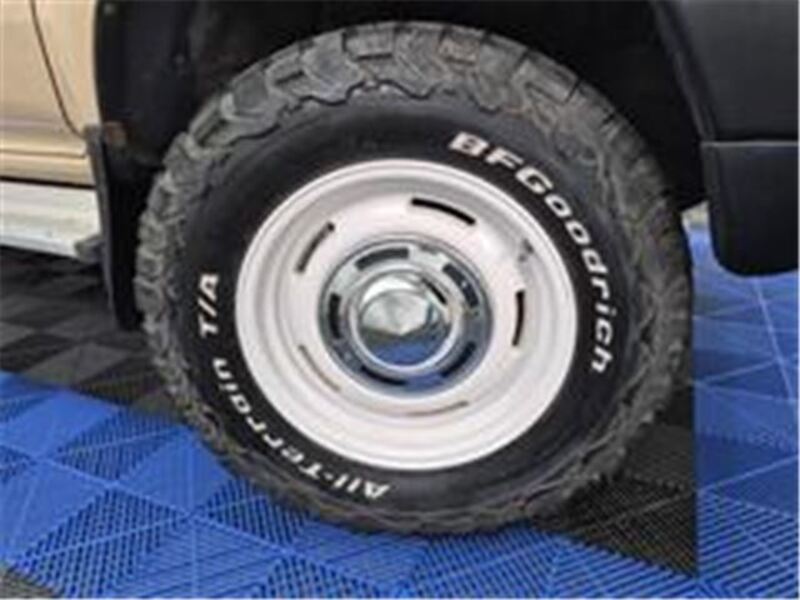 HILUX SURF