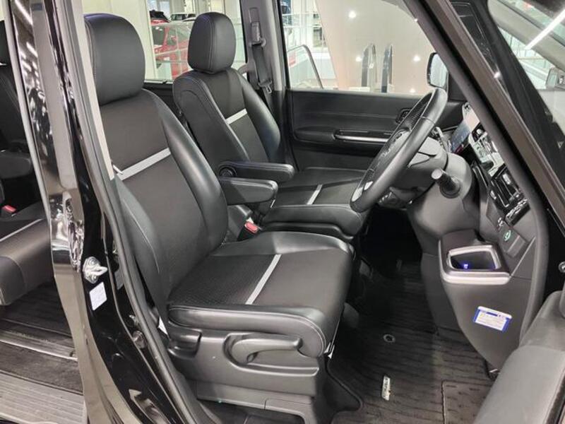 STEPWAGON SPADA
