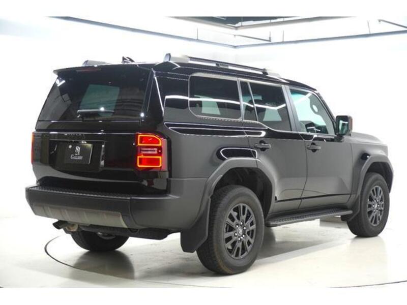 LAND CRUISER 250