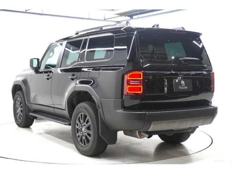 LAND CRUISER 250