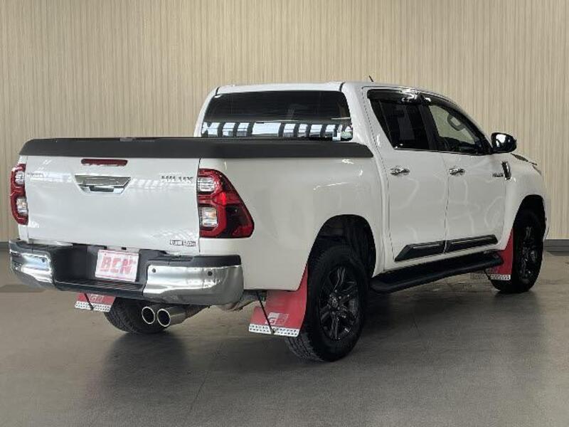 HILUX