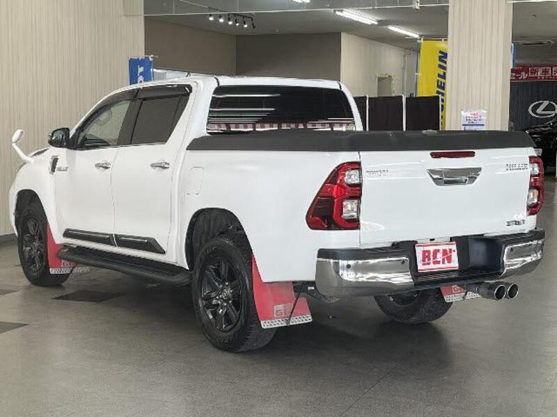 HILUX